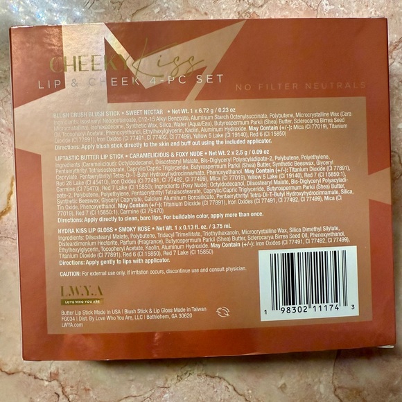 LWYA by Kim Gravel Cheeky Kiss Lip & Cheek 4-pc Set
Shade - Neutrals - Picture 2 of 2